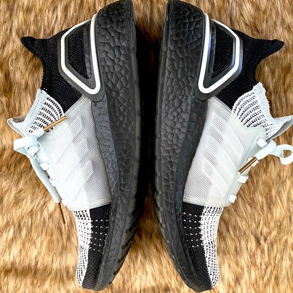adidas Shoes - Adidas Ultraboost 19 Shoes